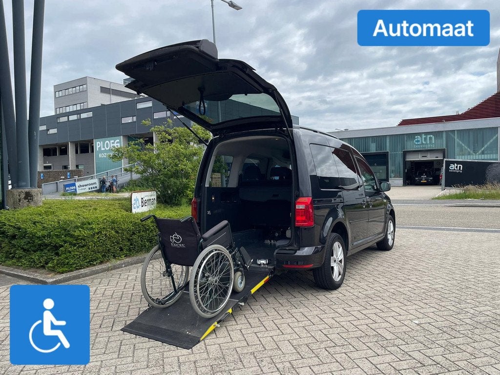 Volkswagen Caddy Short Rolstoelauto Automaat 3+1 of 5+0, Automaat, 12 maanden, Gebruikt, Zwart