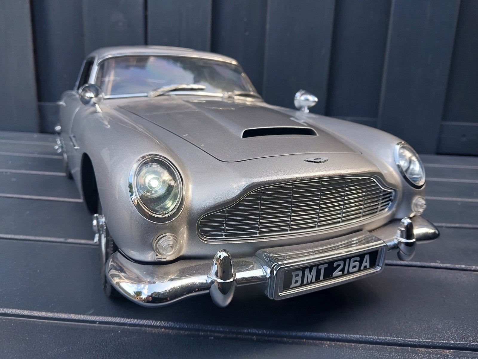 eaglemoss james bond DB5  1/8, Hobby en Vrije tijd, Ophalen, Zo goed als nieuw, Motor