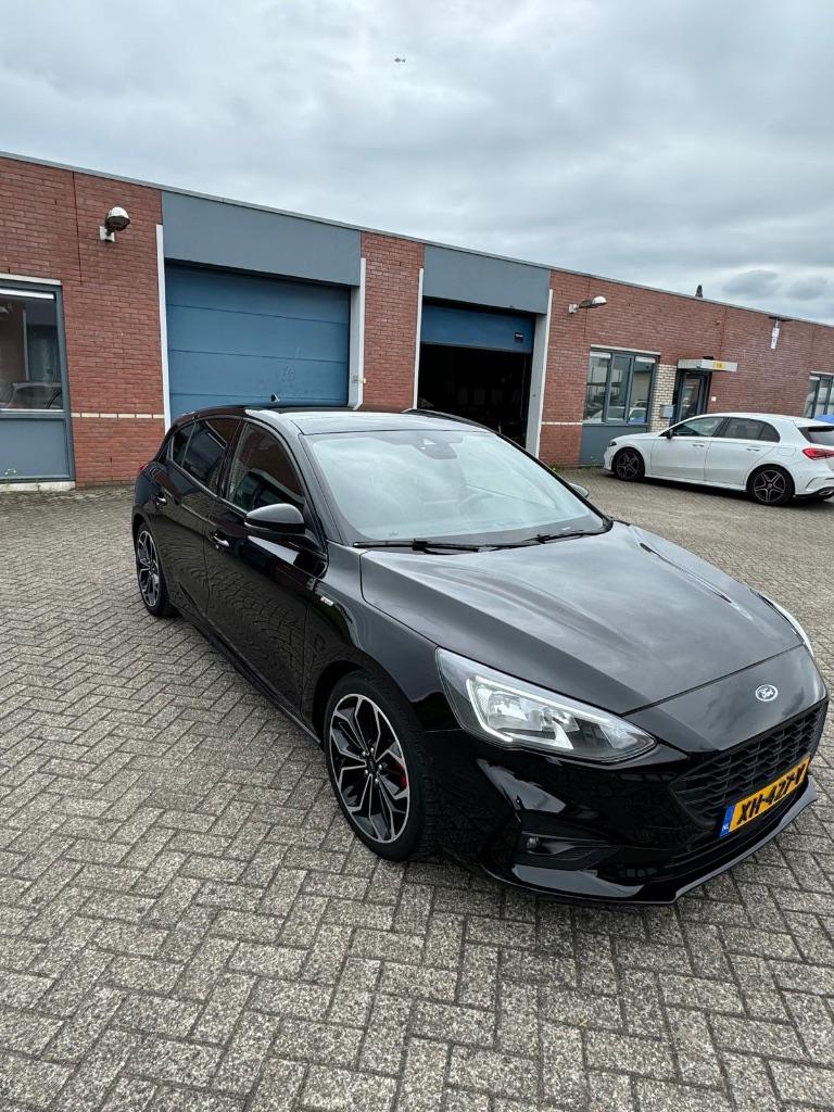 Ford Focus 1.5 ST-Line EcoBlue PANO|CARPLAY|B&O|ZIE BESCHRIJ, Auto's, 1263 kg, Stof, 4 cilinders, Zwart