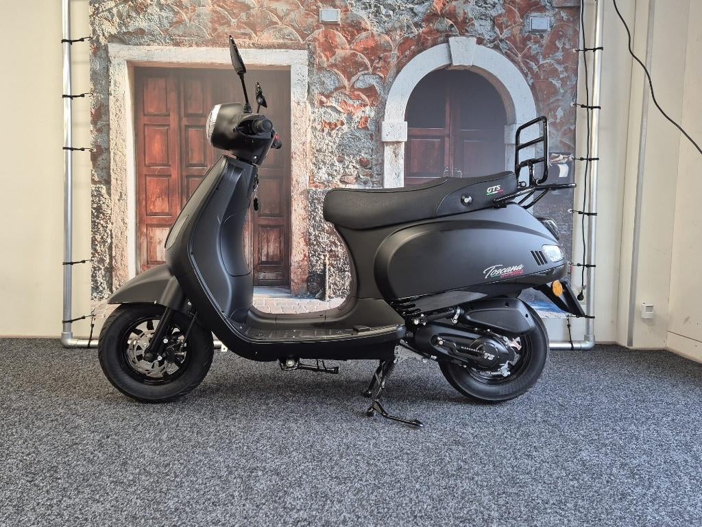 GTS Toscana, Fietsen en Brommers, Scooters | Overige merken, Ophalen, Info@recycle-ride.nl, Maximaal 45 km/u, Nieuw