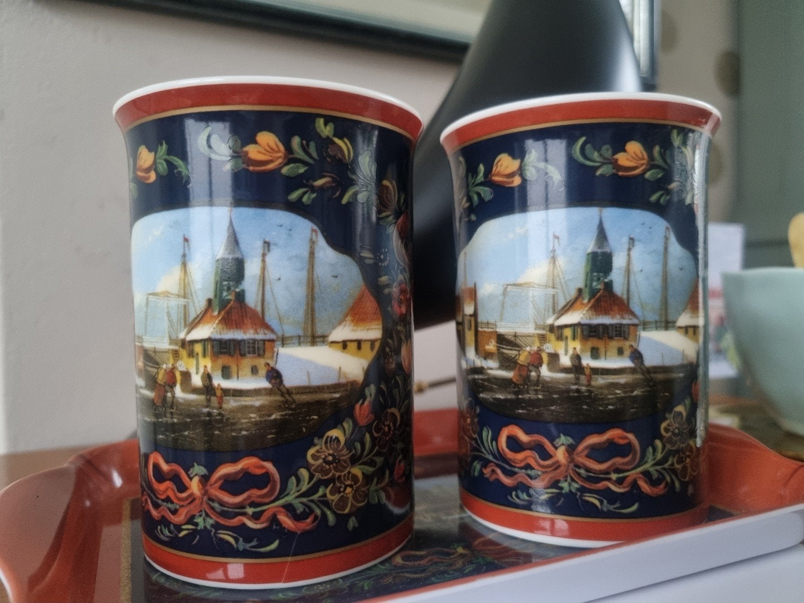 Exclusieve Bootsma Hinderloopen Porseleinen Bekers + Dienbl, Antiek en Kunst, Ophalen of Verzenden