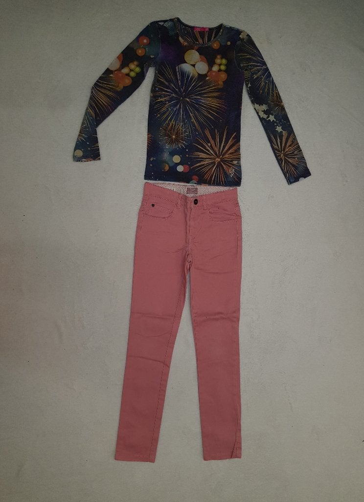 Mooie meisjes broek van MANGO maat 140., Kinderen en Baby's, Kinderkleding | Maat 140, Broek, Mango, Zo goed als nieuw, Verzenden