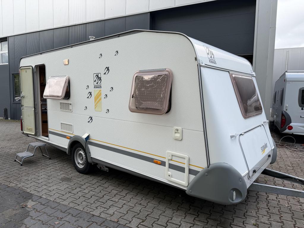 Knaus Sudwind 500 FDK AIRCO - MOVER - STAPELBED - BOMVOL!, Caravans en Kamperen, Standaardzit, Schokbreker, Overige typen, Bedrijf