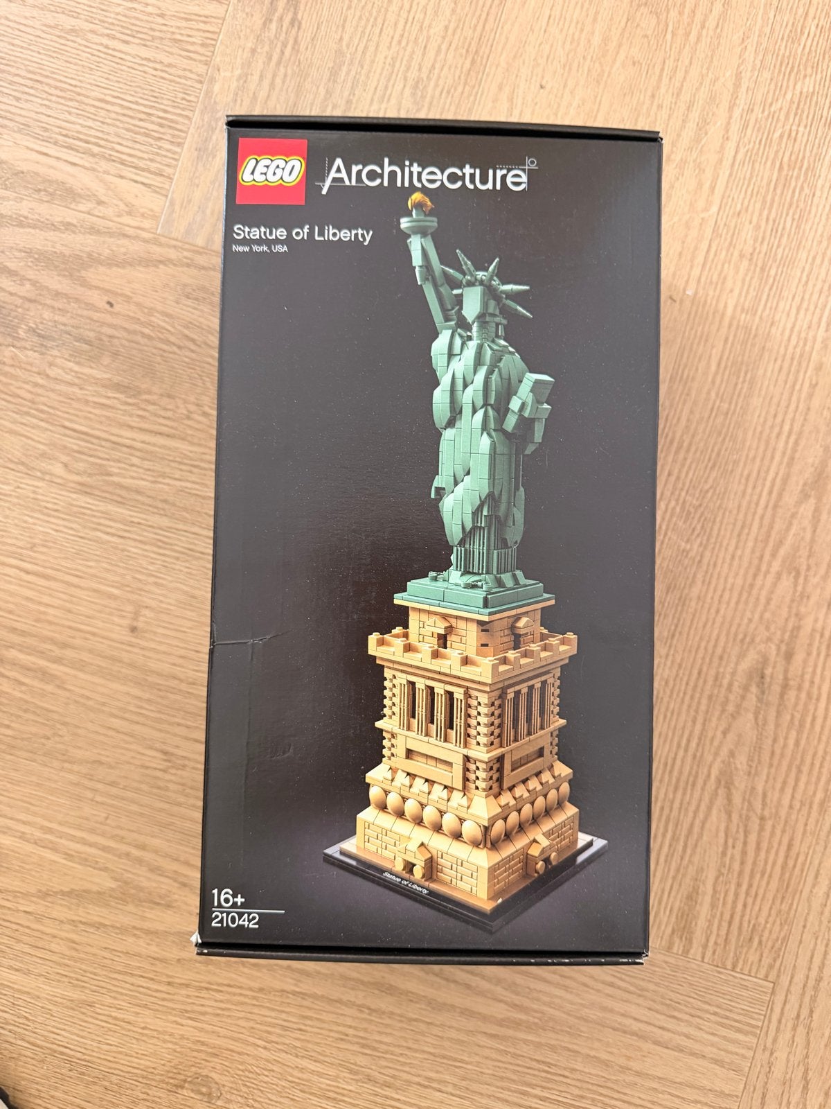 Lego 21042 Statue of Liberty - Nieuw in gesealde doos, Ophalen of Verzenden, Nieuw, Lego