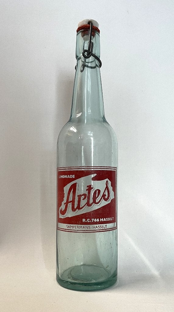 Limonadefles "Artes" Jos Sampermans Hasselt jaren '50, Verzamelen, Ophalen of Verzenden, Gebruikt, Verpakking