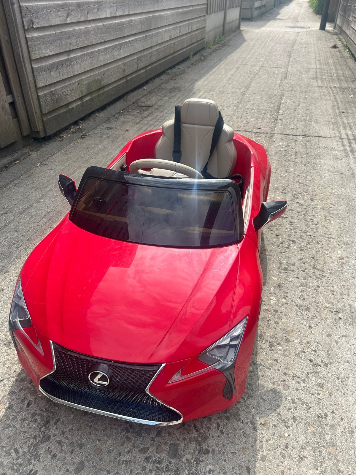 Elektrische kinderauto - Rood, Ophalen of Verzenden, Gebruikt