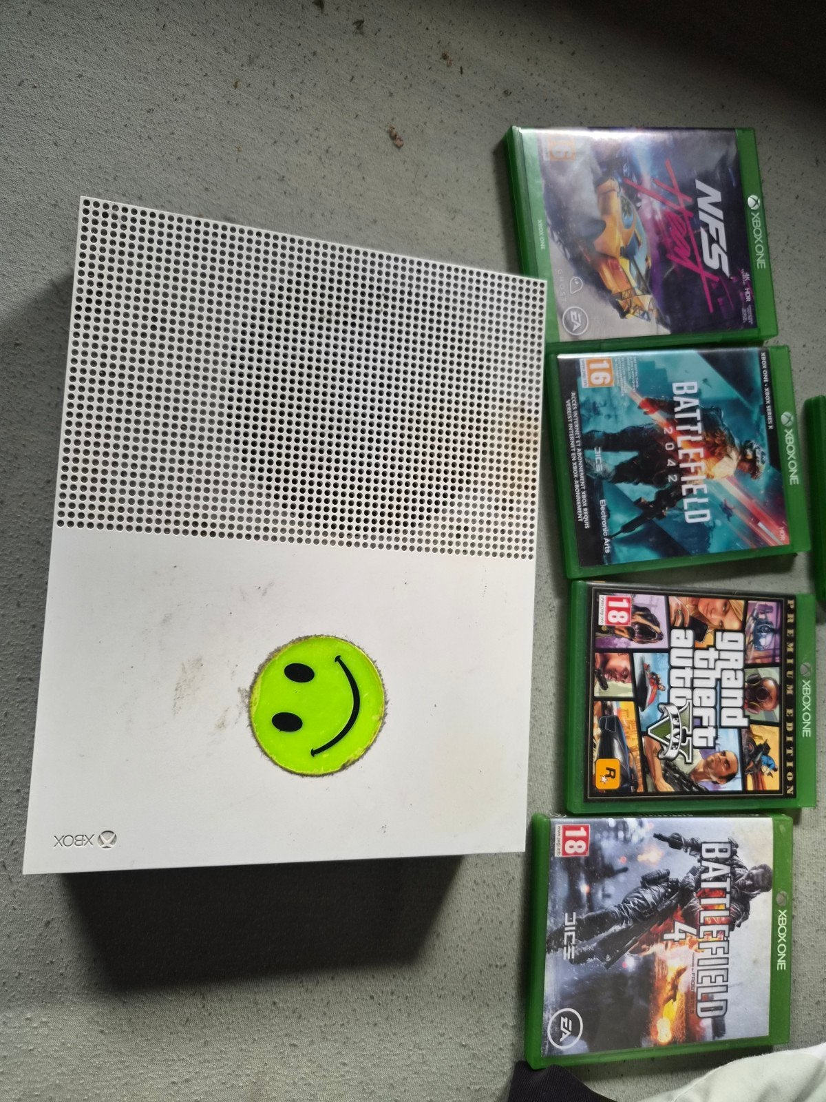 Xbox One S Digital Edition met stroomkabel en 1 Controller, Ophalen, Gebruikt, Xbox Series S