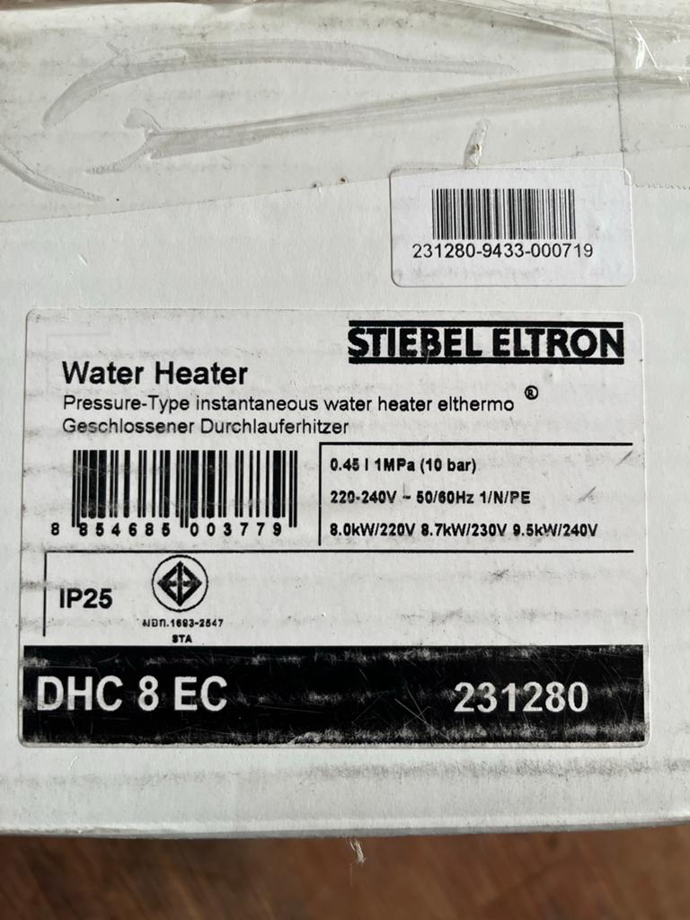 Stiebel Eltron DHC 8 EC Doorstroomboiler - Nieuw in doos, Doe-het-zelf en Verbouw, Geisers en Boilers, Nieuw, Minder dan 3 jaar oud