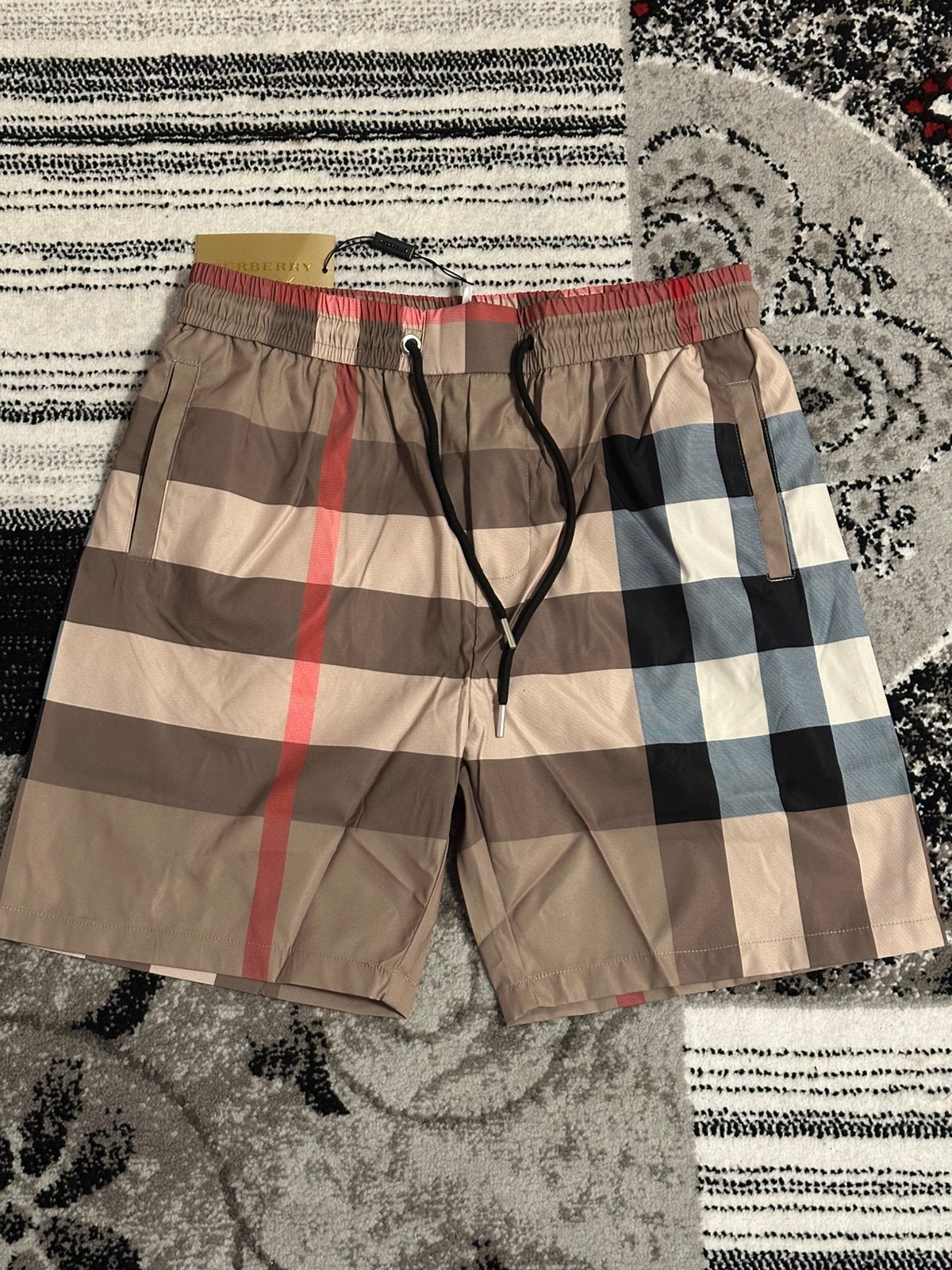 Burberry korte broek M, Ophalen of Verzenden, Maat 48/50 (M), Beige, Zwemshort