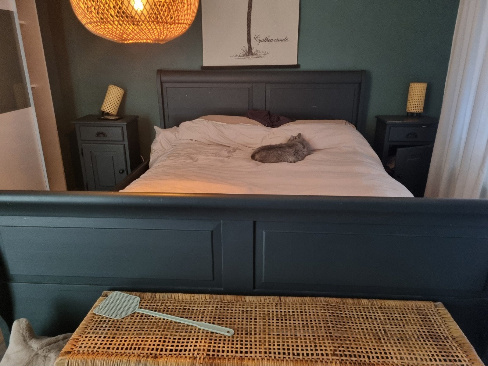 Houten bed 160x200cm met elektrisch verstelbare lattenbodem, Ophalen, Gebruikt, Tweepersoons, 160 cm