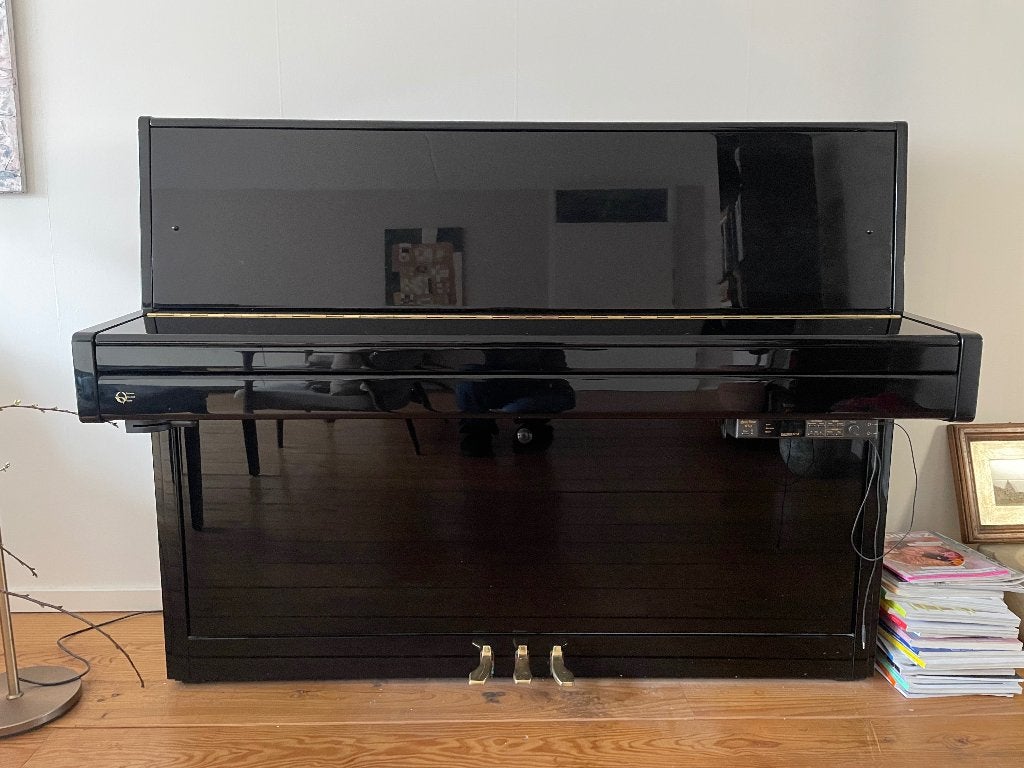 Perzina classic silent piano 112 excellent condition., Muziek en Instrumenten, Piano's, Ophalen, Zo goed als nieuw, Zwart, Hoogglans