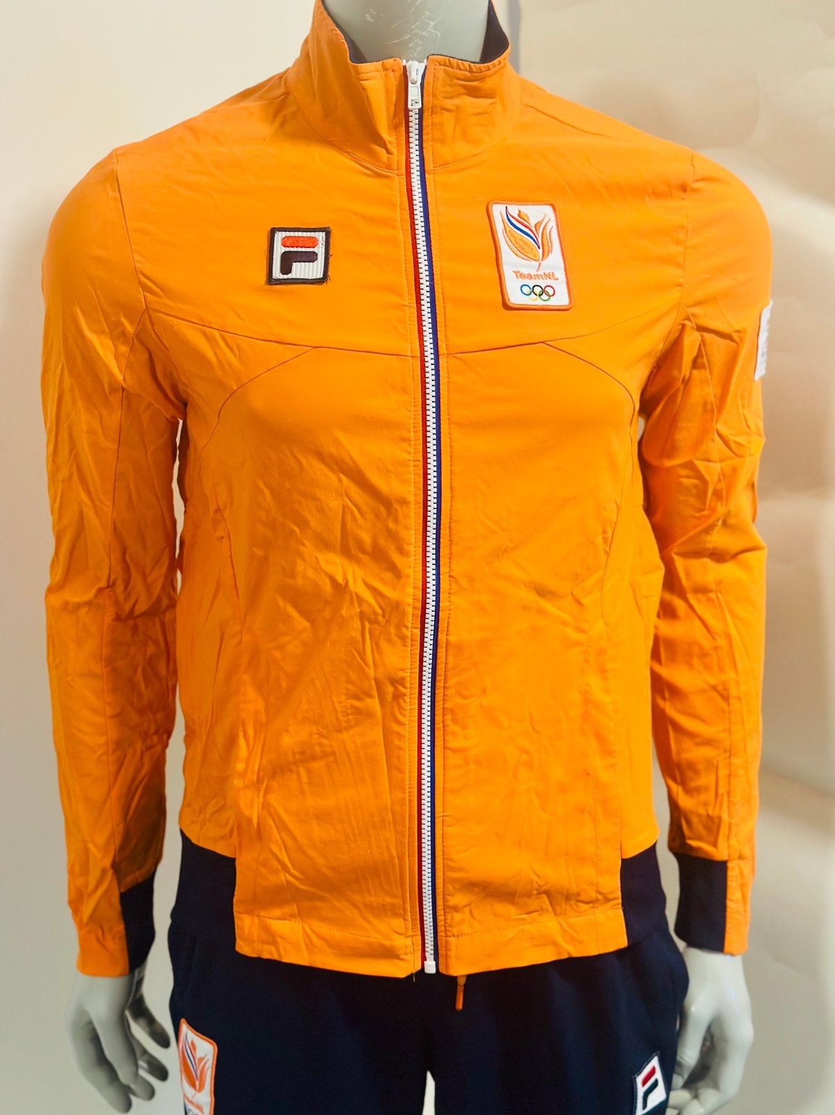 Sportkleding sportjas jas zomerjas trainingsjas maat M Fila, Ophalen of Verzenden, Zo goed als nieuw, Maat 48/50 (M), Oranje
