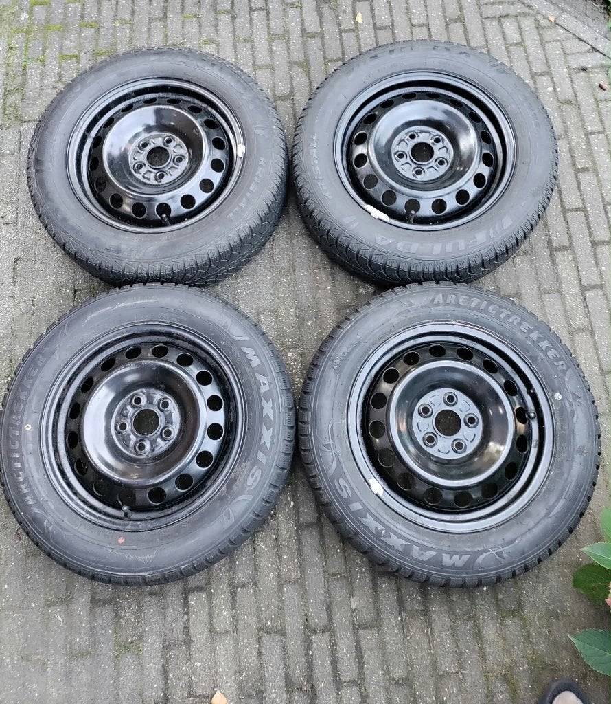 Winterbanden op stalen velg, Ophalen