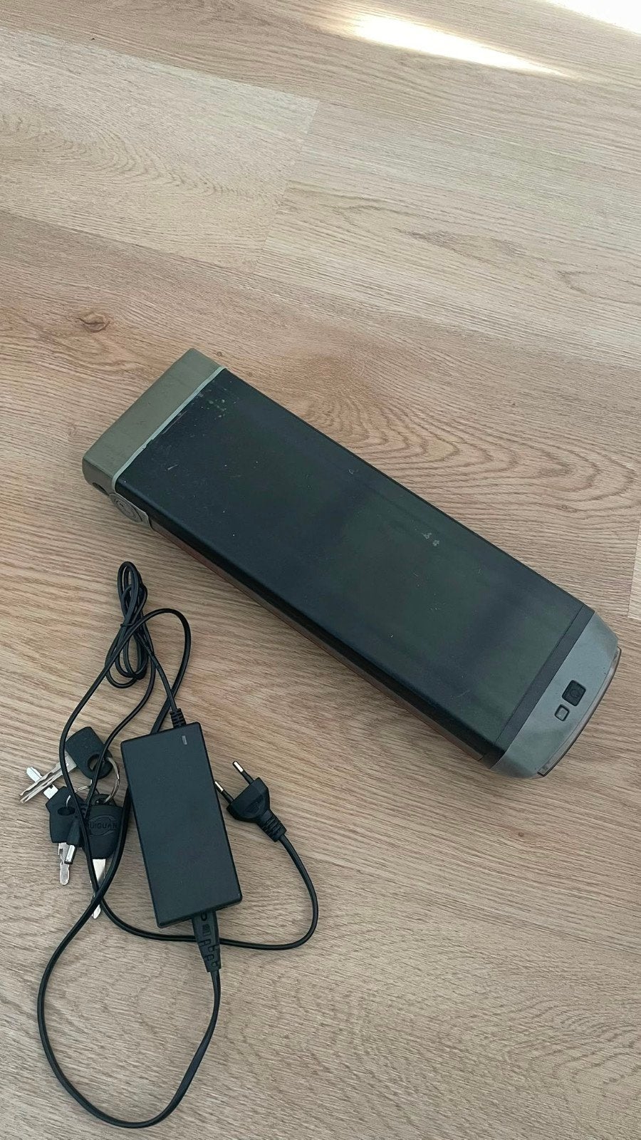 Stella Accu 36V met Lader en Sleutel, Ophalen of Verzenden, Gebruikt