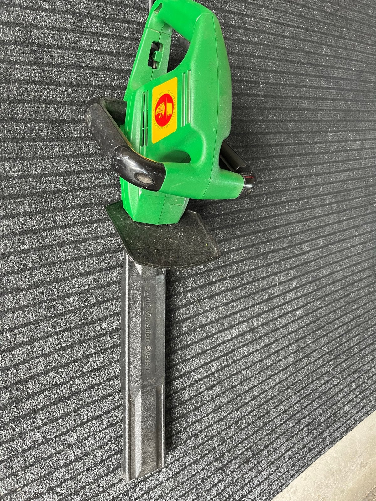 Elektrische heggenschaar met anti-vibratiesysteem, Ophalen of Verzenden, Gebruikt, Elektrisch
