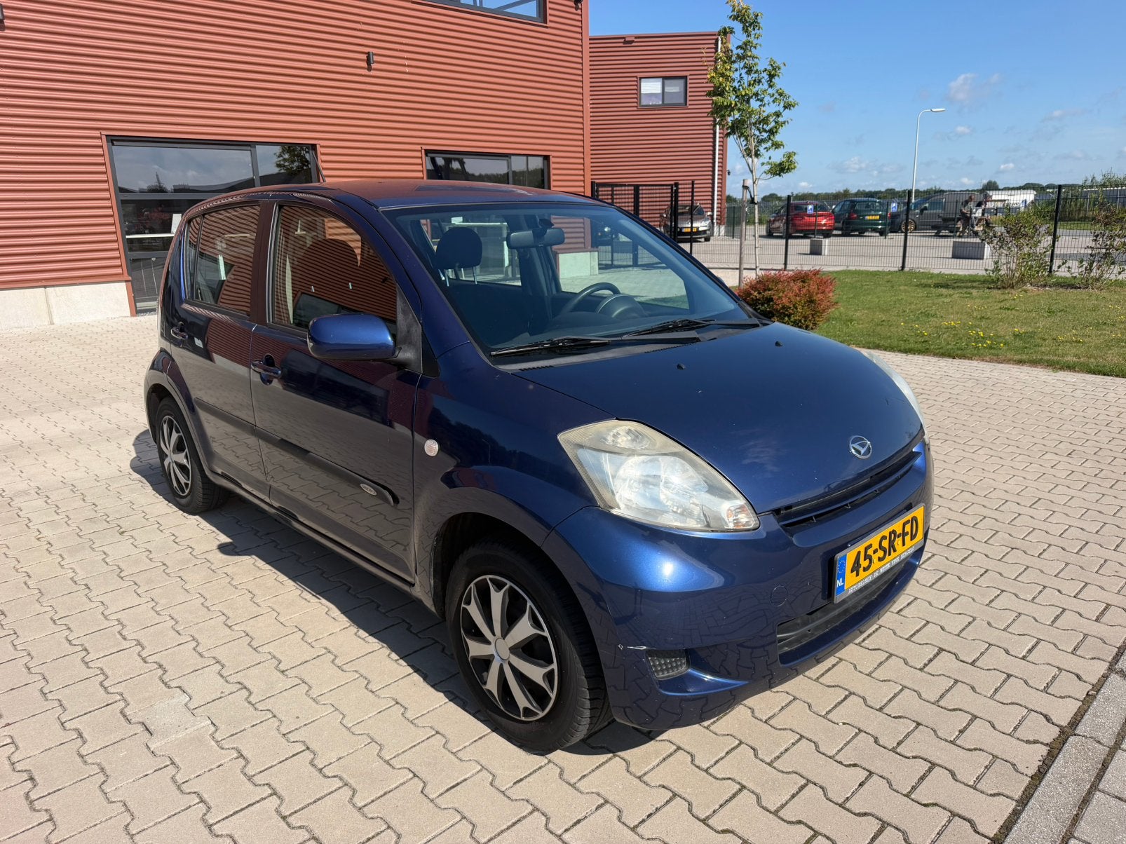 Daihatsu Sirion2 51kw AIRCO/ZUINIG/TREKHAAK, Auto's, Daihatsu, Voorwielaandrijving, Stof, Blauw, Bedrijf