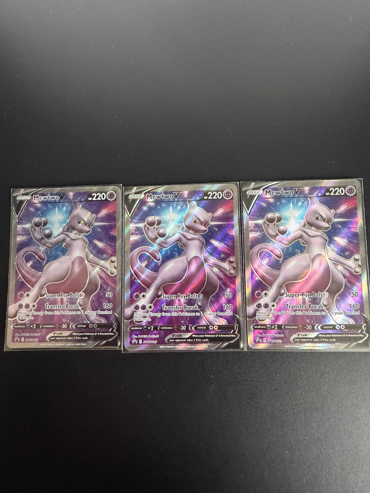 Pokémon Mewtwo V Black Star Promo SWSH229 Holo NM, Ophalen of Verzenden, Zo goed als nieuw, Meerdere kaarten