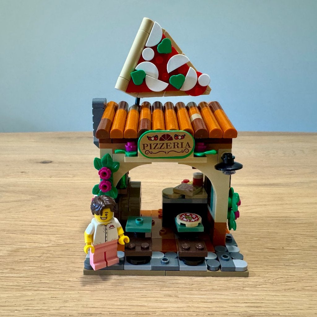 Lego Italiaans Pizza Restaurant met Eigenaar, Kinderen en Baby's, Inclusief instructies, Lego, Ophalen of Verzenden, Zo goed als nieuw