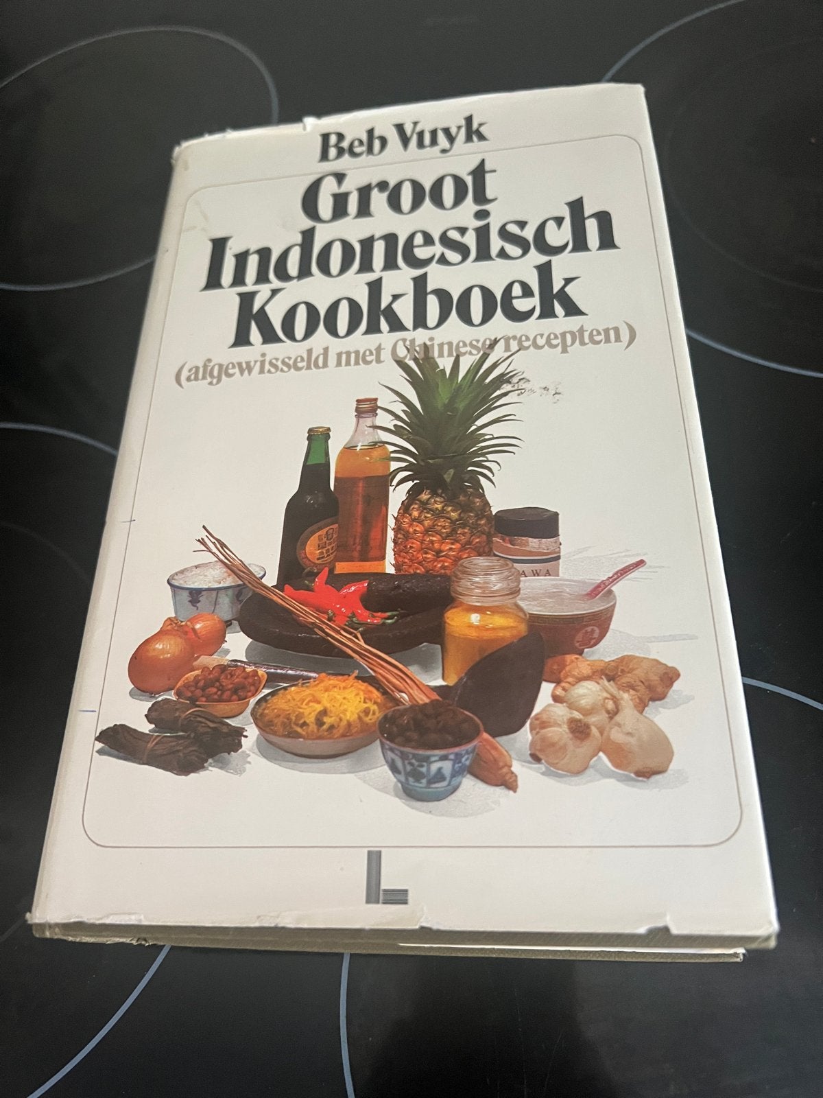 Groot Indonesisch Kookboek - Beb Vuyk -incl Chinese recepten, Ophalen of Verzenden, Gelezen, Azië en Oosters, Voorgerechten en Soepen