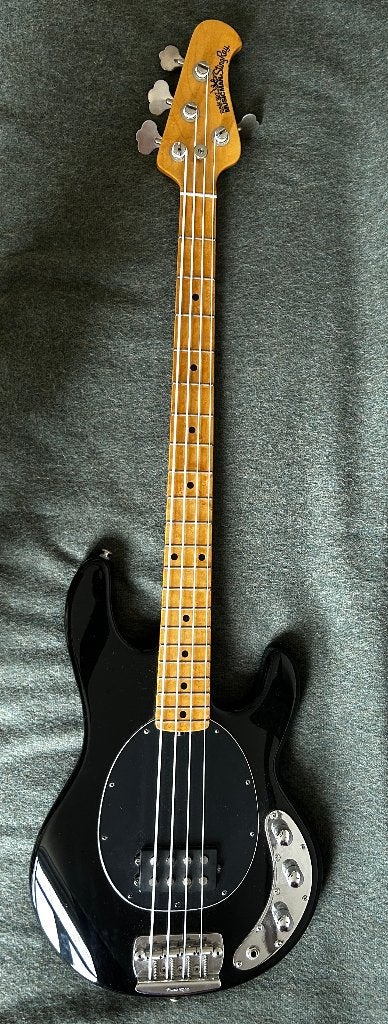 Music Man Stingray 1998, Muziek en Instrumenten, Ophalen, Zo goed als nieuw, Elektrisch