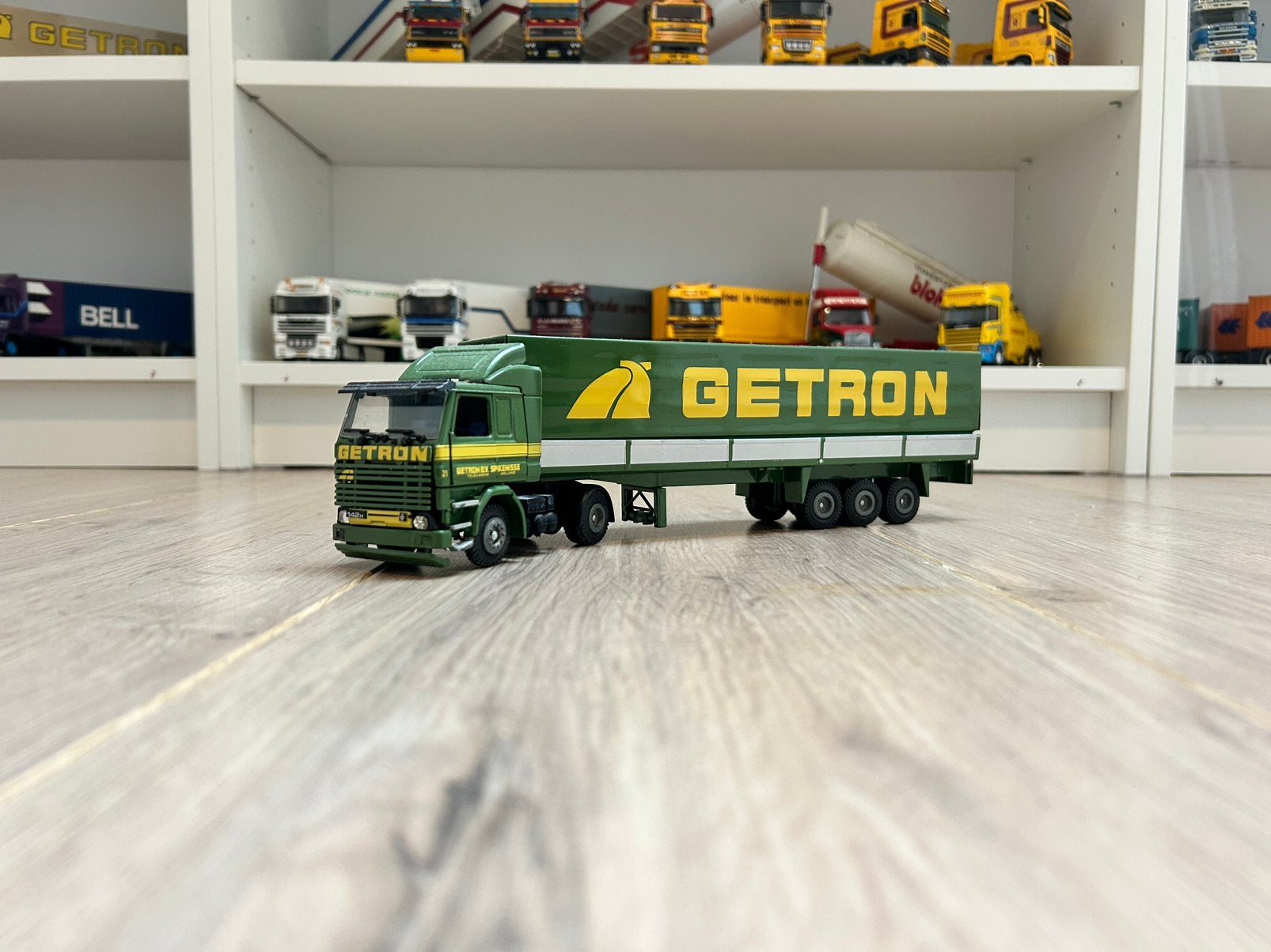 Tekno Scania 142 getron, Ophalen of Verzenden, Zo goed als nieuw, Bus of Vrachtwagen, Tekno