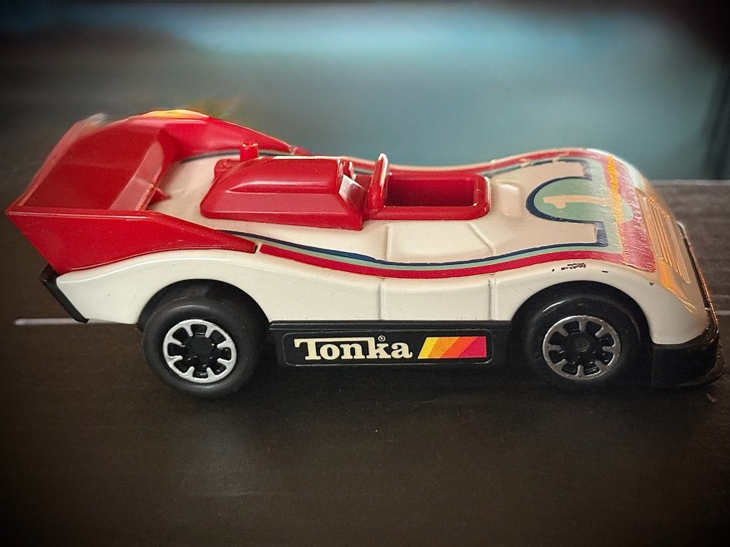 Tonka raceauto wit met achterspoiler diecast 13cm 1/35, Ophalen of Verzenden, Gebruikt, Auto