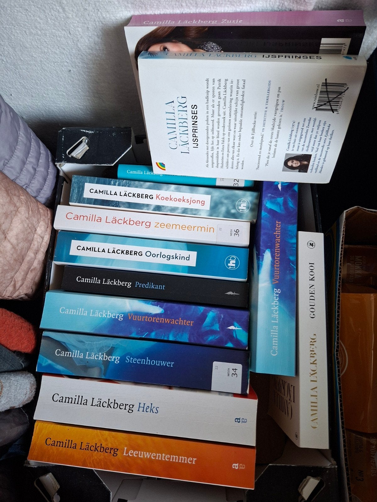 Camilla lackberg 12 stuks serie,in 1 koop €20.00,OPHALEN!!, Boeken, Ophalen, Gelezen, Camilla Lackberg