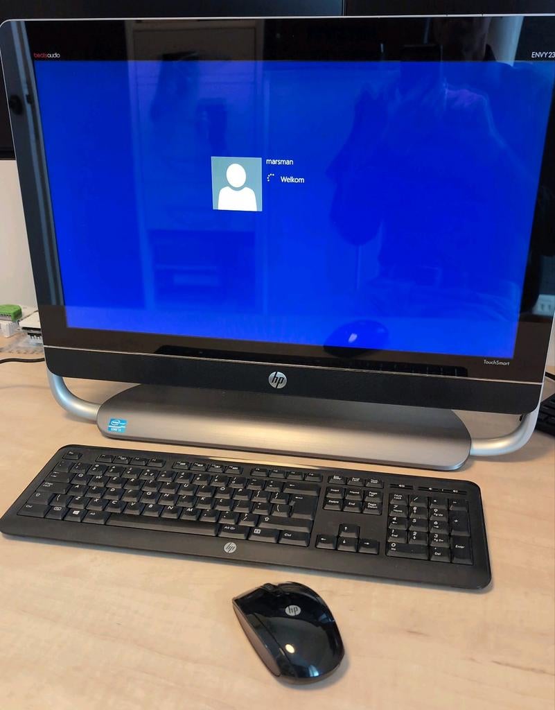 HP All-in-One 23-d110ed TOUCHSCREEN, Computers en Software, Desktop Pc's, HDD, 2 tot 3 Ghz, Hewlett Packard (HP), Zo goed als nieuw