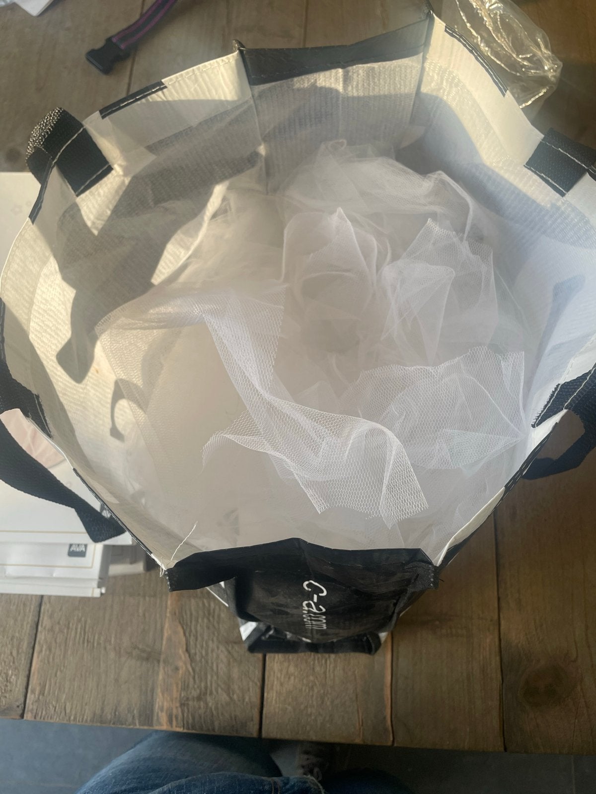 Restjes witte tule stof voor decoratie (bruiloft) of kleding, Overige materialen, Wit, Ophalen of Verzenden, 30 tot 120 cm
