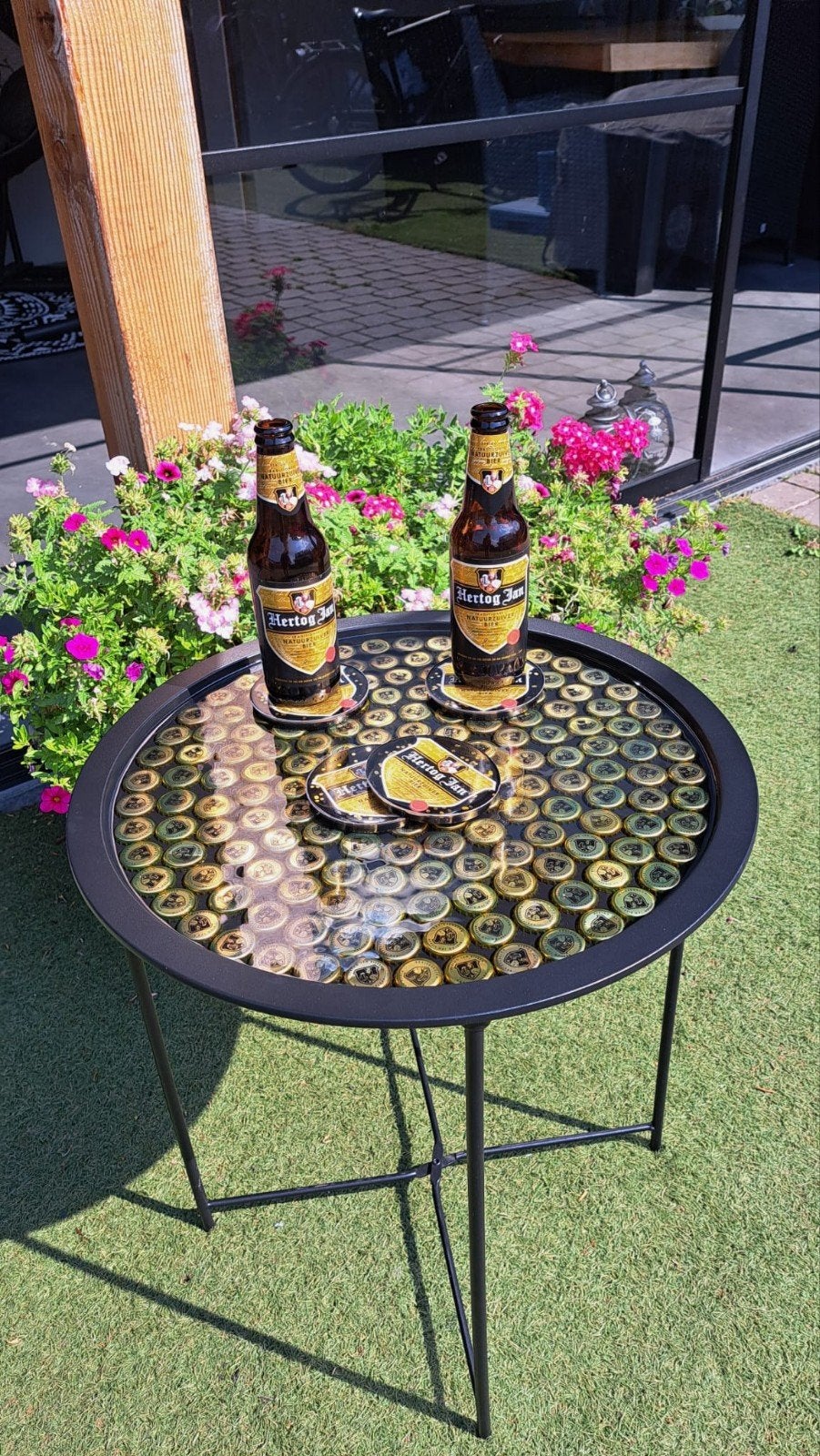 Unieke handgemaakte bijzettafel met Hertog jan doppen, Ophalen of Verzenden, Nieuw