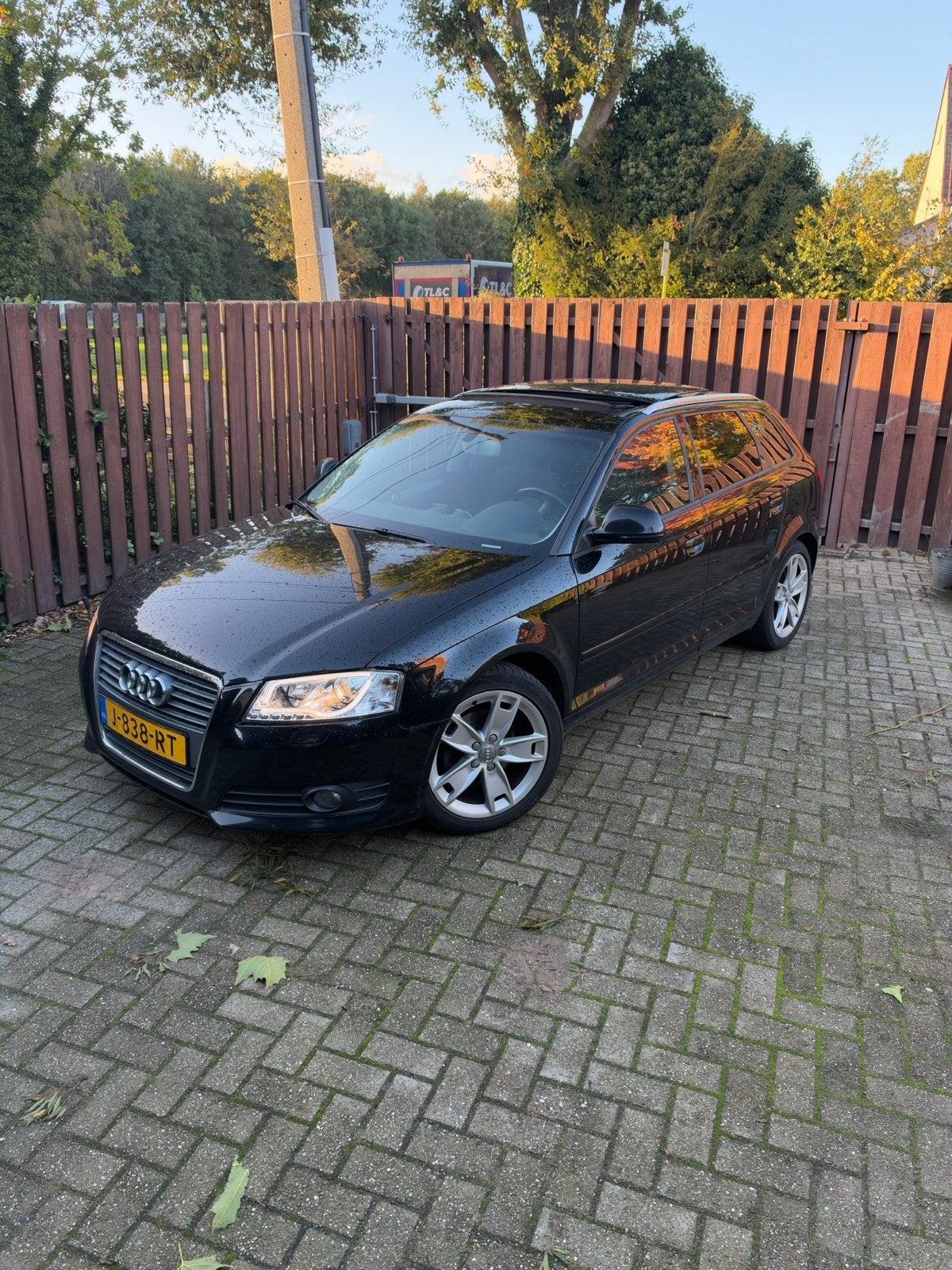 Audi A3 1.4 Tfsi 92KW Sportback 2009 Zwart, Voorwielaandrijving, 125 pk, 4 cilinders, Panoramadak