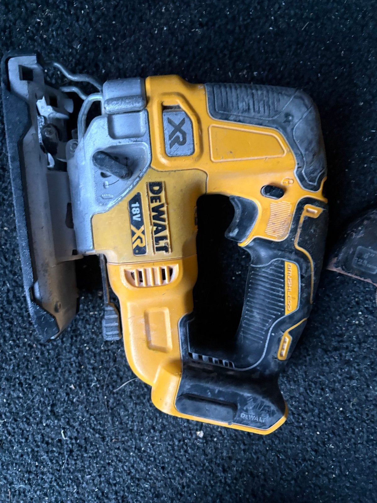Foto 6 van DeWalt Gereedschapset: Haakse Slijper, Zaag, Multitool, Deco