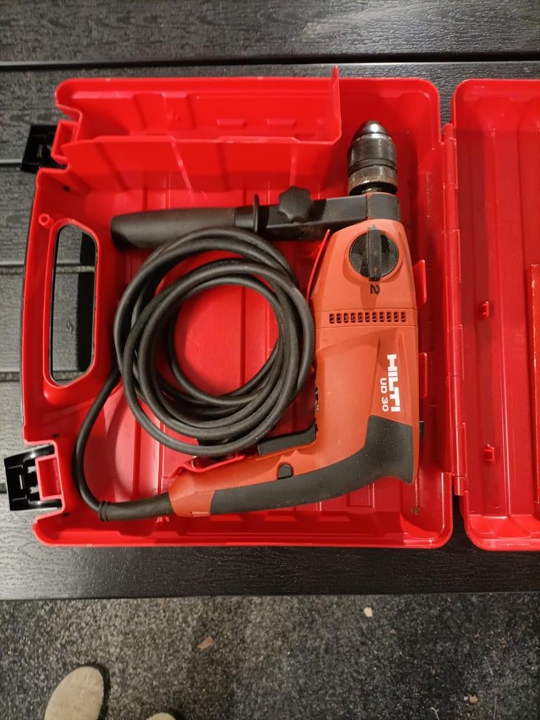 Hilti UD 30 Boor- en Schroefmachine - Metaal, Variabele snelheid, Ophalen of Verzenden, Boor- en Schroefmachine, Gebruikt