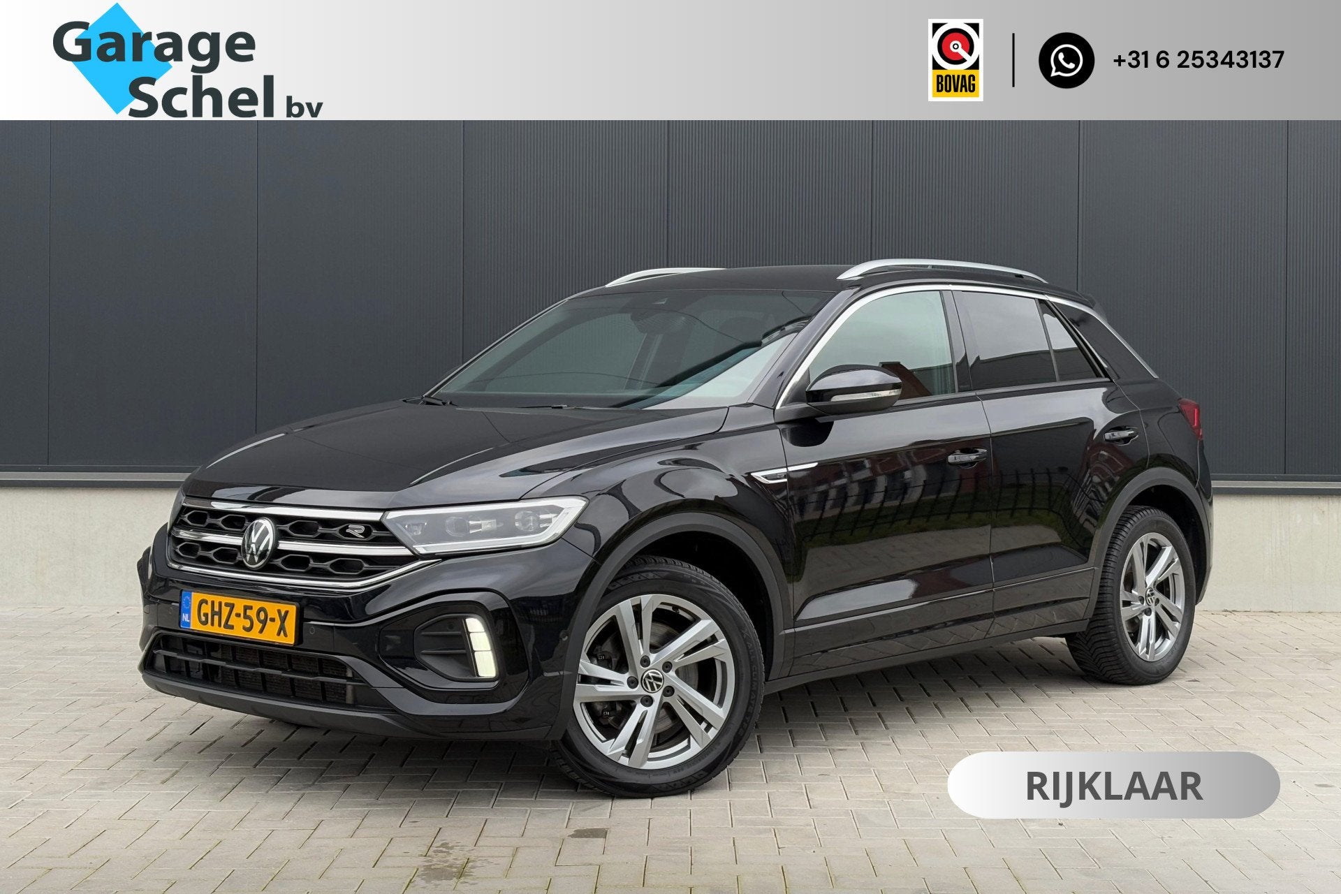 Volkswagen T-Roc 2.0 TSI 4Motion 190pk - 2x R-line - IQ Matr, Auto's, Volkswagen, Automaat, 12 maanden, Zwart, 14 km/l