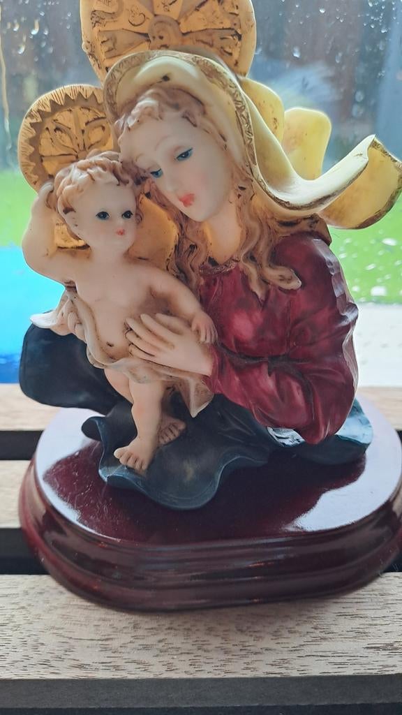 Beeldje Madonna met kindje, Ophalen of Verzenden, Gebruikt, Beeld(je), Christendom | Katholiek