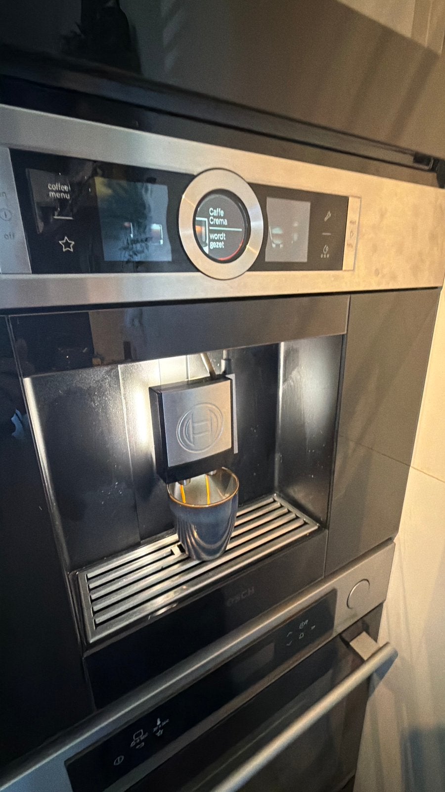 Bosch inbouw volautomatische koffiemachine, Ophalen, Gebruikt, 10 kopjes of meer, Koffiebonen