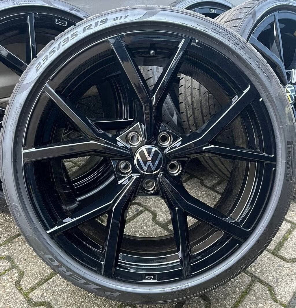 NIEUW 19” OEM VW Golf 8 R GTI GTE Estoril Zomerset 2025, 19 inch, -, -, Banden en Velgen