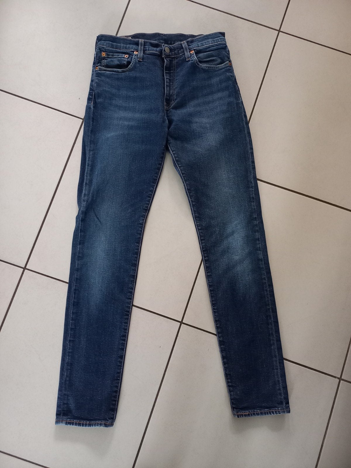Levi's spijkerbroek W30 L34 - Zo goed als nieuw, Kleding | Heren, Spijkerbroeken en Jeans, Levi's, Blauw, W32 (confectie 46) of kleiner