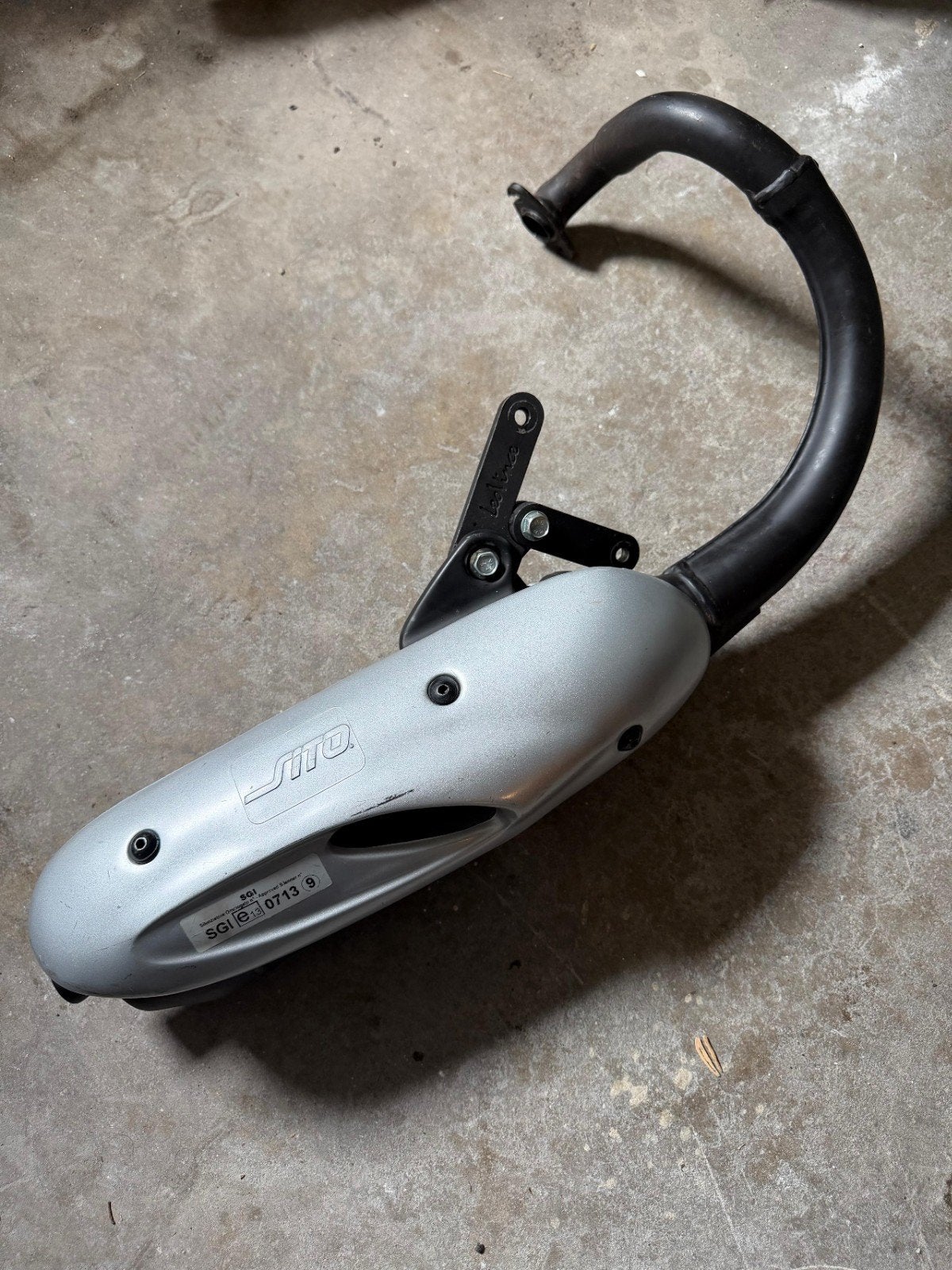 Snor uitlaat Peugeot Vivacity, Fietsen en Brommers, Brommeronderdelen | Scooters, Ophalen of Verzenden, Zo goed als nieuw, Uitlaat