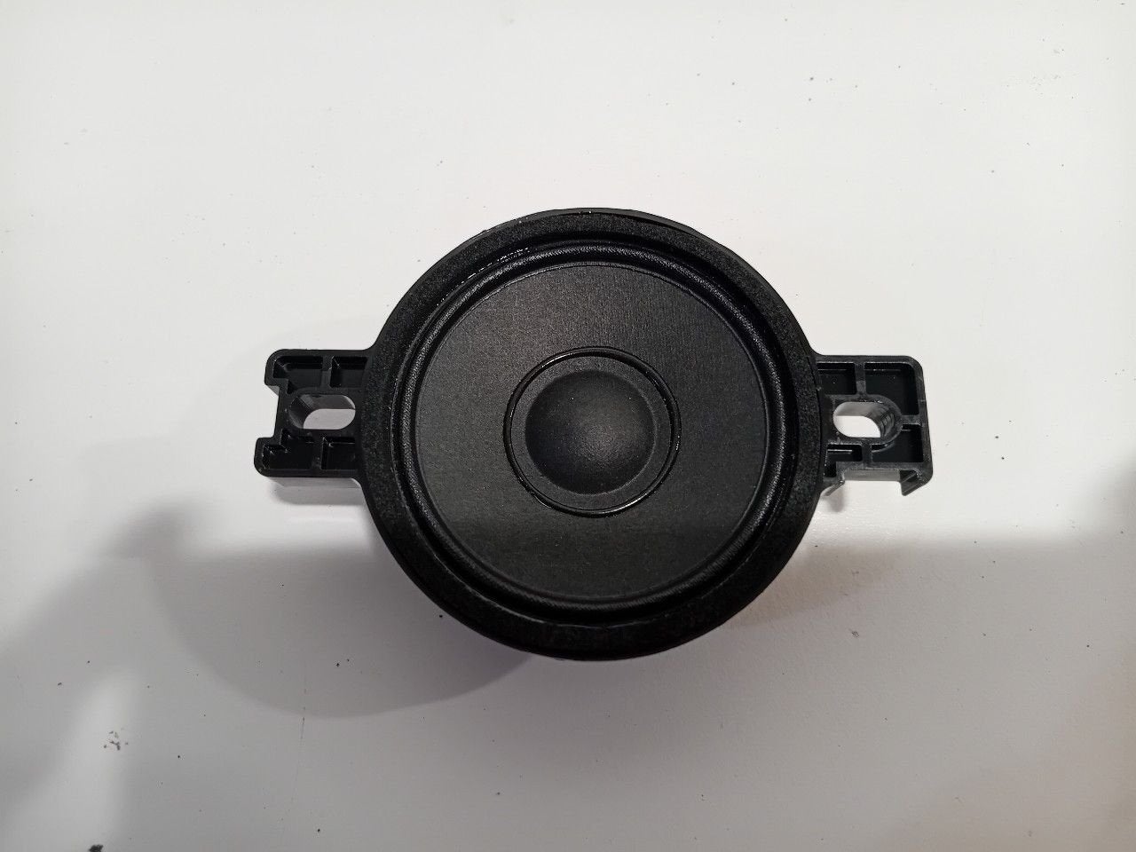 Luidspreker Audi Q7, Ophalen of Verzenden, Van der Ven Autorecycling B.V., Onderdelen@venauto.nl, Ettenseweg 76, 4706 PB Roosendaal, The Netherlands