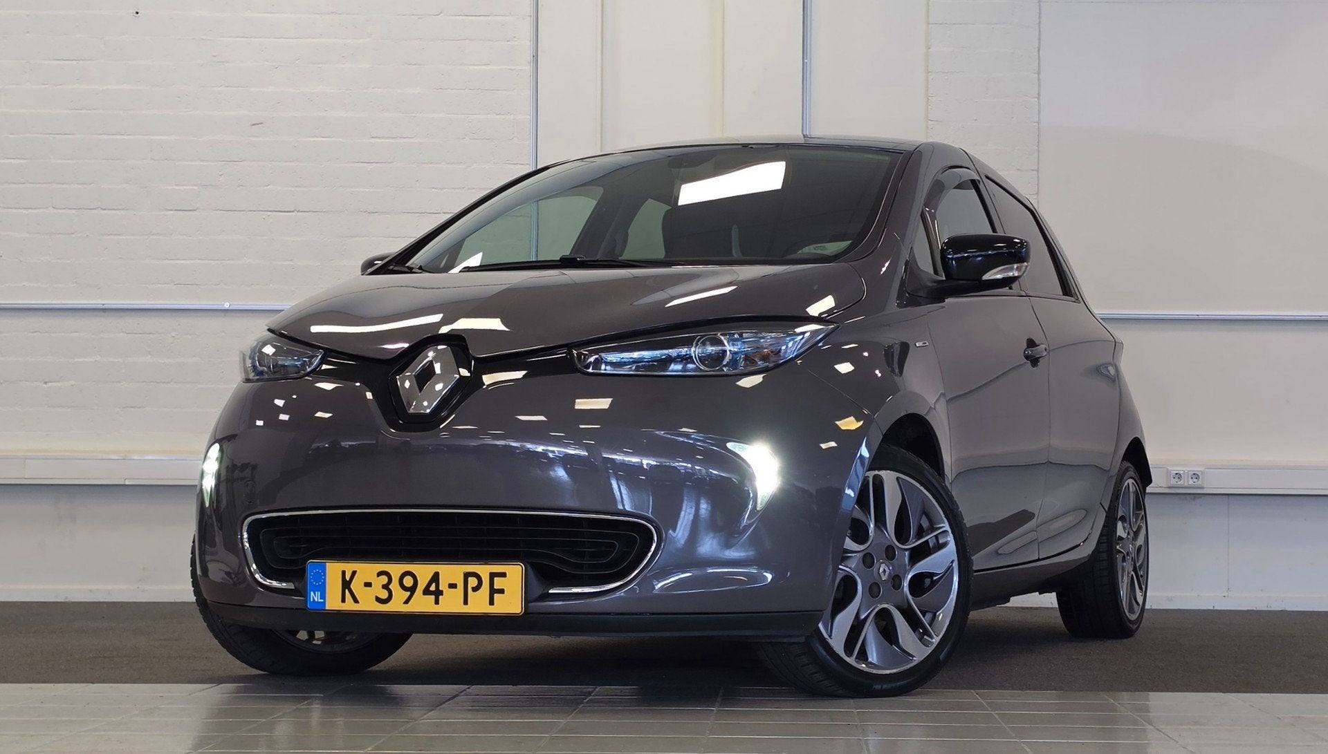 Renault ZOE Q90 Bose Quickcharge 41 kWh Trekhaak Leer Bose S, Auto's, Gebruikt, 41 kWh, Leder, 92 pk
