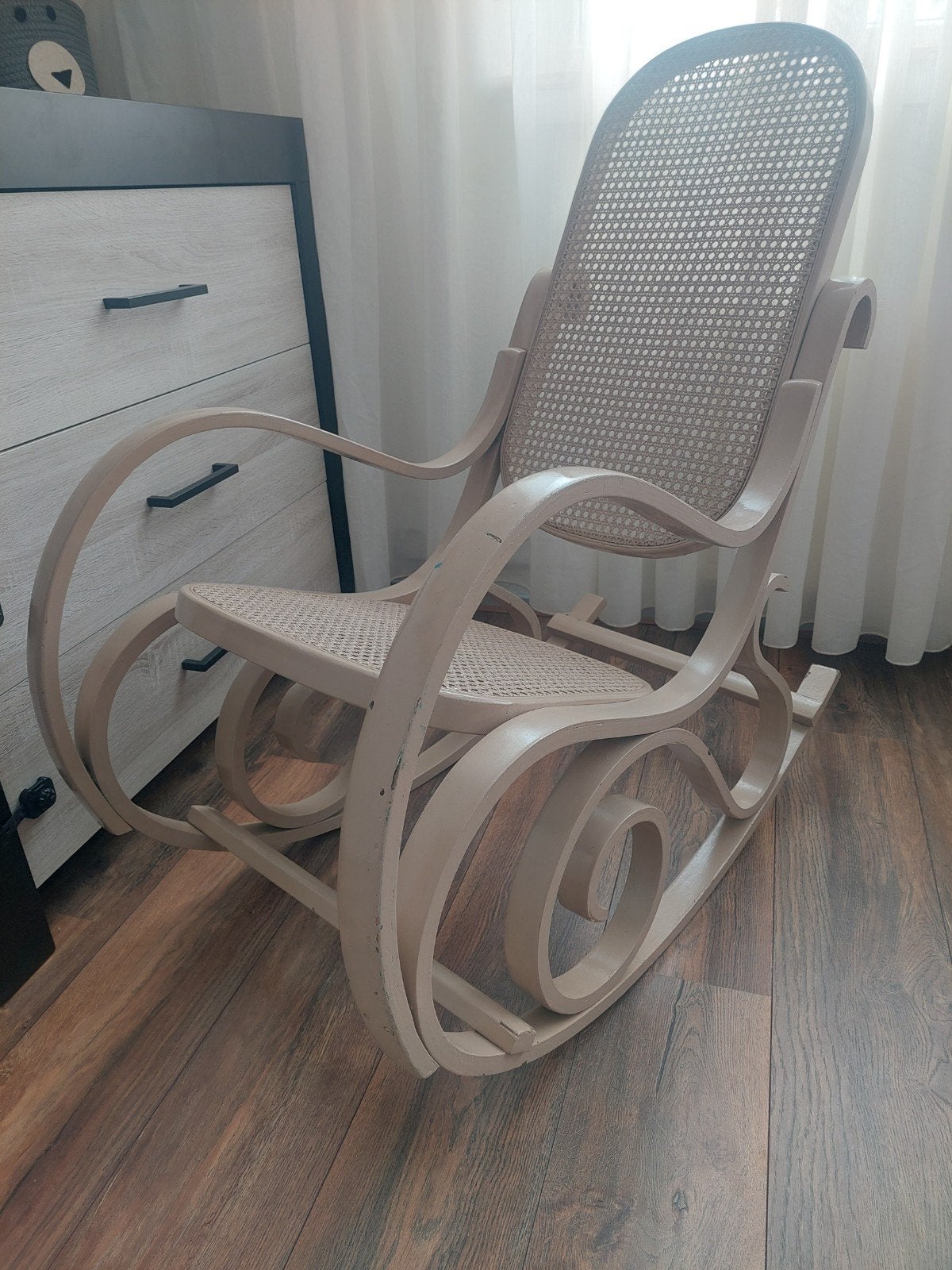 Schommelstoel in Thonet stijl, Ophalen