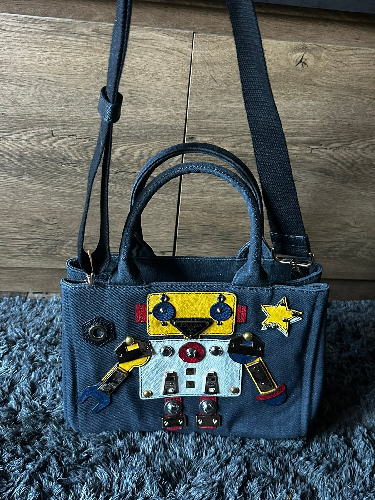 Prada Canapa Robot Denim, Sieraden, Tassen en Uiterlijk, Tassen | Schoudertassen, Ophalen of Verzenden, Zo goed als nieuw, Blauw