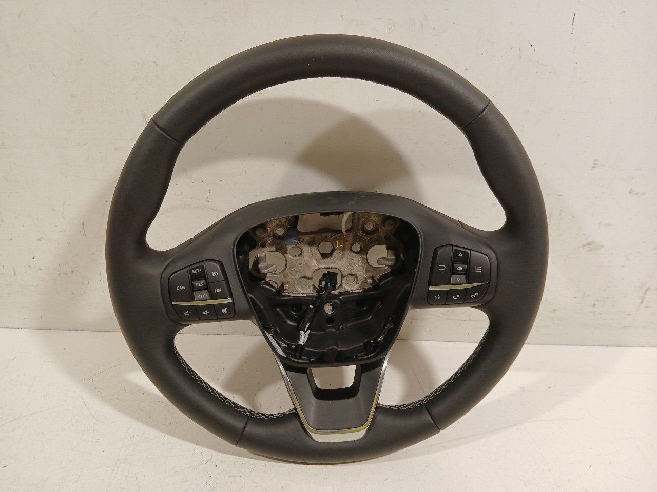 Stuur Ford Puma, Onderdelen@venauto.nl, Van der Ven Autorecycling B.V., Gebruikt, Ettenseweg 76, 4706 PB Roosendaal, The Netherlands