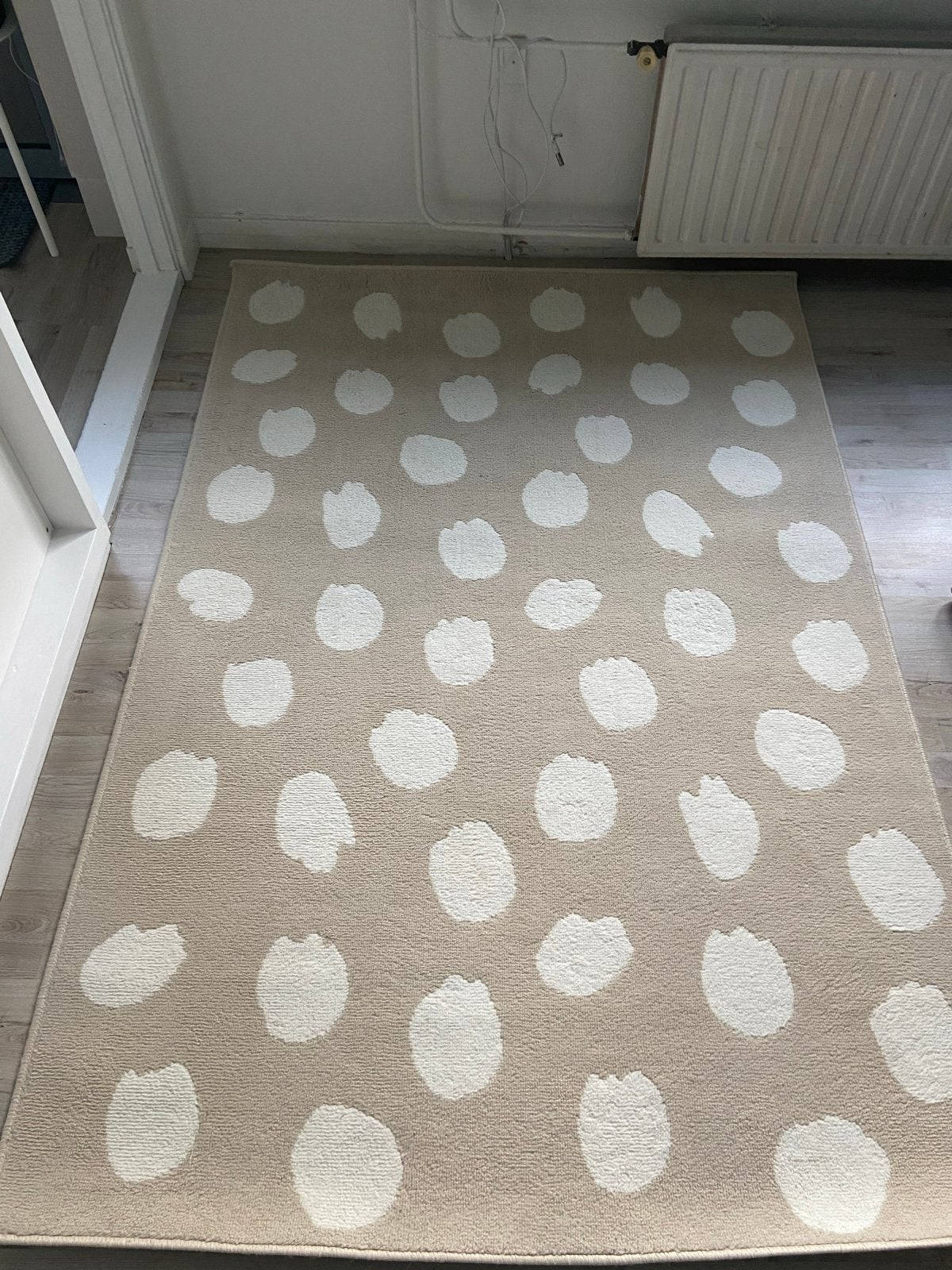 IKEA BOGENSE Vloerkleed - Beige/Wit Gestippeld, Huis en Inrichting, Ophalen, 100 tot 150 cm, Beige, Zo goed als nieuw
