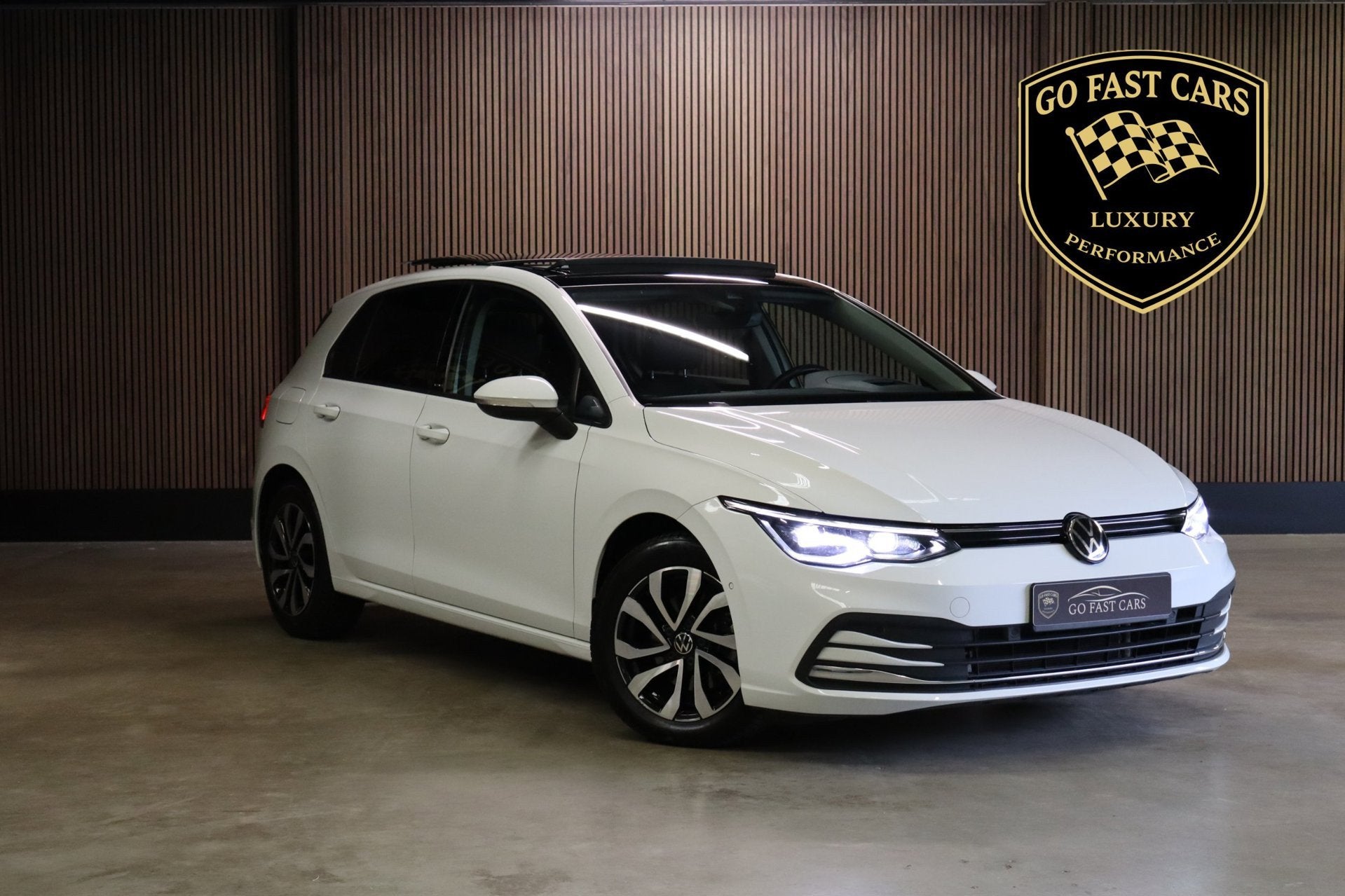 Volkswagen GOLF 2.0 TDI Active |Pano|IQ Light|Stoel verw.|36, Stof, Gebruikt, 4 cilinders, 150 pk