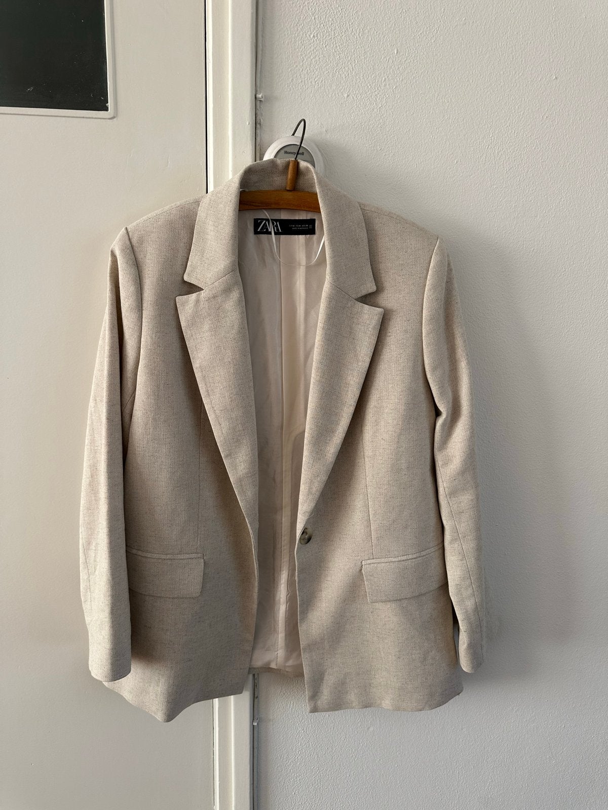 Mooie Zara colbert maat M, Beige, Zo goed als nieuw, Jasje, Ophalen