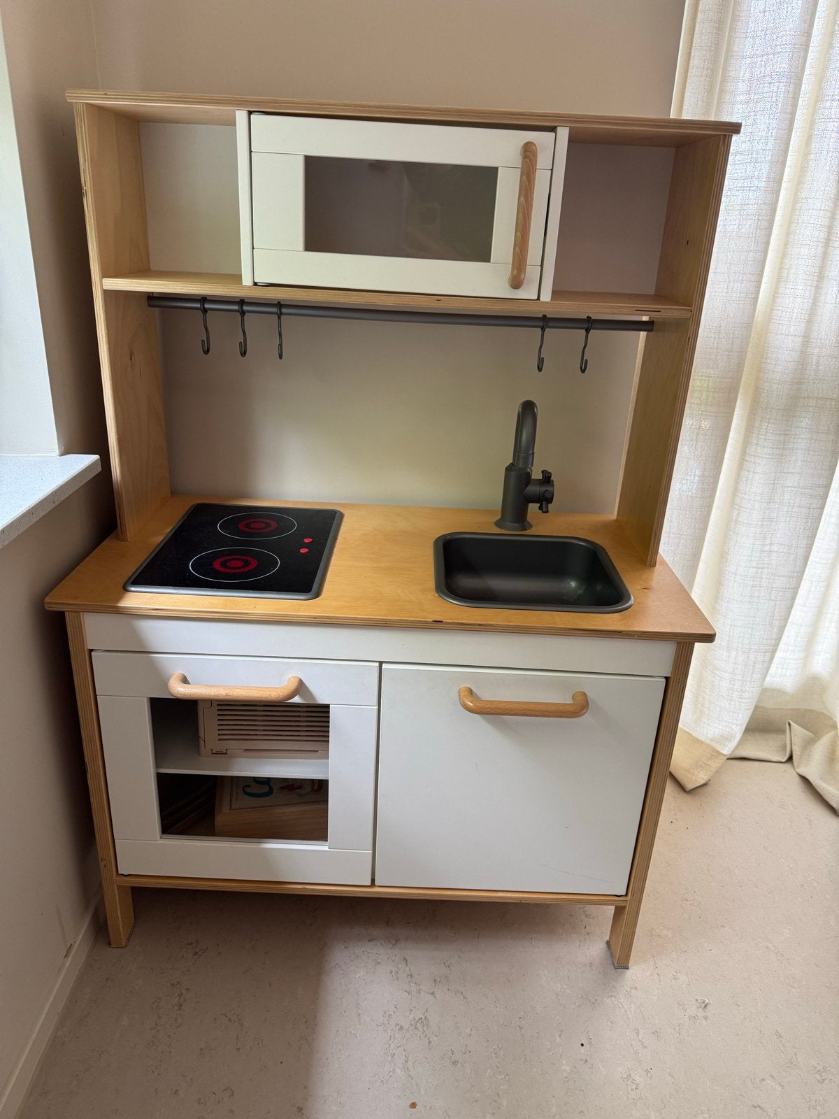 IKEA DUKTIG Speelkeuken - Hout, Kinderen en Baby's, Speelgoed | Speelkeukens, Ophalen, Gebruikt, Hout, Speelkeuken