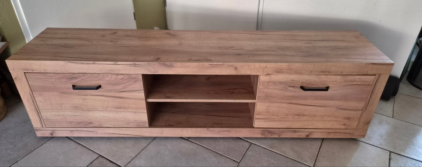 Jysk TV-meubel type Lintrup wild naturel eiken kleur, Ophalen, 150 tot 200 cm, Zo goed als nieuw, Minder dan 100 cm