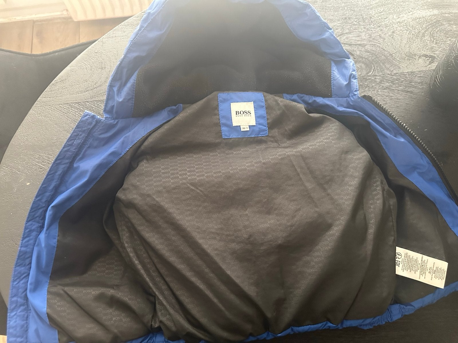 Hugo Boss winterjas baby 9 maanden / maat 71, Ophalen, Zo goed als nieuw